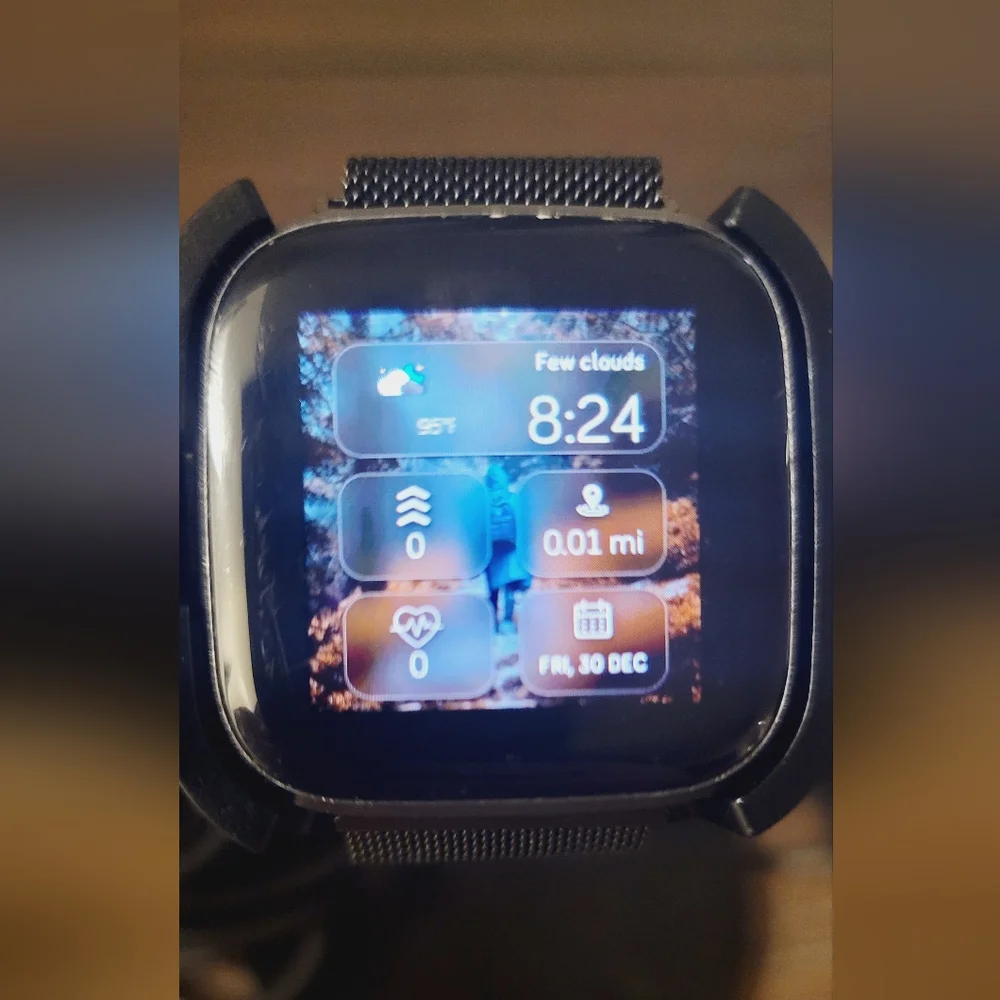 Fitbit VERSA 2 Smartwatch with Charging Stand